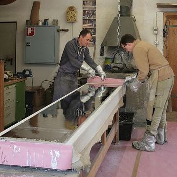 Die frisch gegossene Zinn-Blei Platte